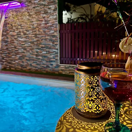Villa Puerto Rico In Front Of The Shopping Center With Private Heated Saltwater Pool With Jacuzzi & T Able Fut Boll & Arcade Games Or St Andard Villa Puerto Rico In Front Of The Shopping Center With Private Heated Saltwater Big Jacuzzi & Arcade Games * Puerto Rico (Gran Canaria)