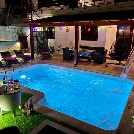 Villa Puerto Rico In Front Of The Shopping Center With Private Heated Saltwater Pool With Jacuzzi & T Able Fut Boll & Arcade Games Or St Andard Villa Puerto Rico In Front Of The Shopping Center With Private Heated Saltwater Big Jacuzzi & Arcade Games Willa