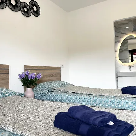 Villa Puerto Rico In Front Of The Shopping Center With Private Heated Saltwater Pool With Jacuzzi & T Able Fut Boll & Arcade Games Or St Andard Villa Puerto Rico In Front Of The Shopping Center With Private Heated Saltwater Big Jacuzzi & Arcade Games Willa *