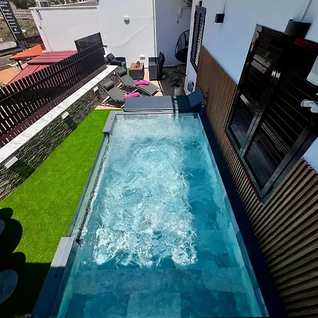 Willa Villa Puerto Rico In Front Of The Shopping Center With Private Heated Saltwater Pool With Jacuzzi & T Able Fut Boll & Arcade Games Or St Andard Villa Puerto Rico In Front Of The Shopping Center With Private Heated Saltwater Big Jacuzzi & Arcade Games *
